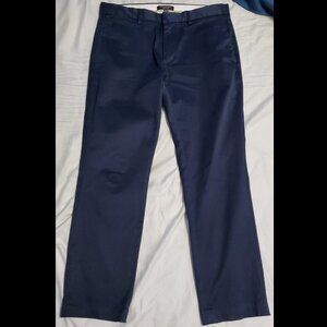 Banana Republic skinny navy chino pants, 31x30